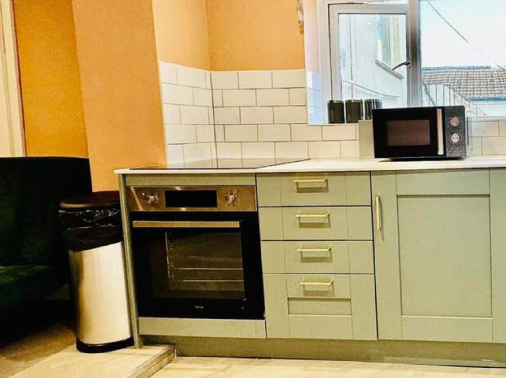 Flash Sale Brighton Train Station 1 Bedroom Flat Bn137Che03 Buitenkant foto